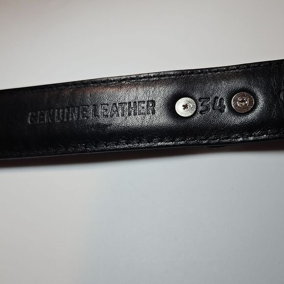 Black Leather Belt with Silver Buckle waist 32"-35" Vintage USC GAMCOCKS rare - Picture 3 of 7